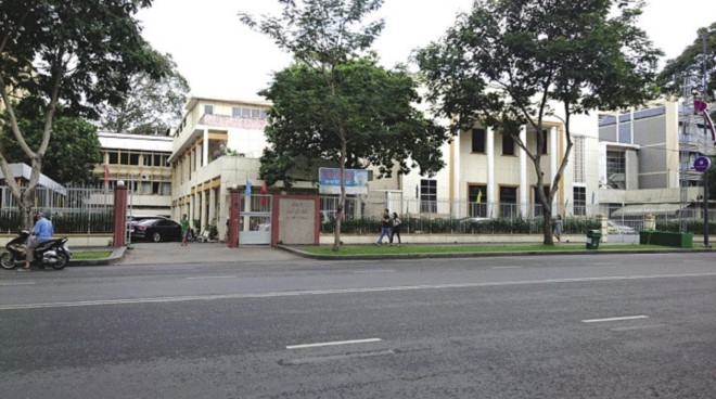 Sua quy dinh dau gia dat de ngan ‘quan xanh quan do’ hinh anh 1