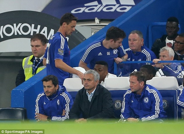 Mourinho - Matic: Het si nhuc lai tim den nhau? hinh anh 2