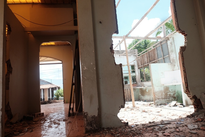  Vụ sạt lở 6 ngôi nhà kinh hoàng ở Nhà Bè: Chỉ kịp ôm con mà chạy lúc nửa đêm - Ảnh 13.