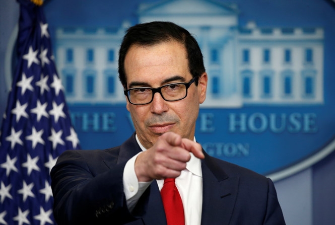 Bộ trưởng Ngân khố Mỹ Steve Mnuchin thông báo lệnh trừng phạt công ty và 2 cá nhân Trung Quốc /// Reuters