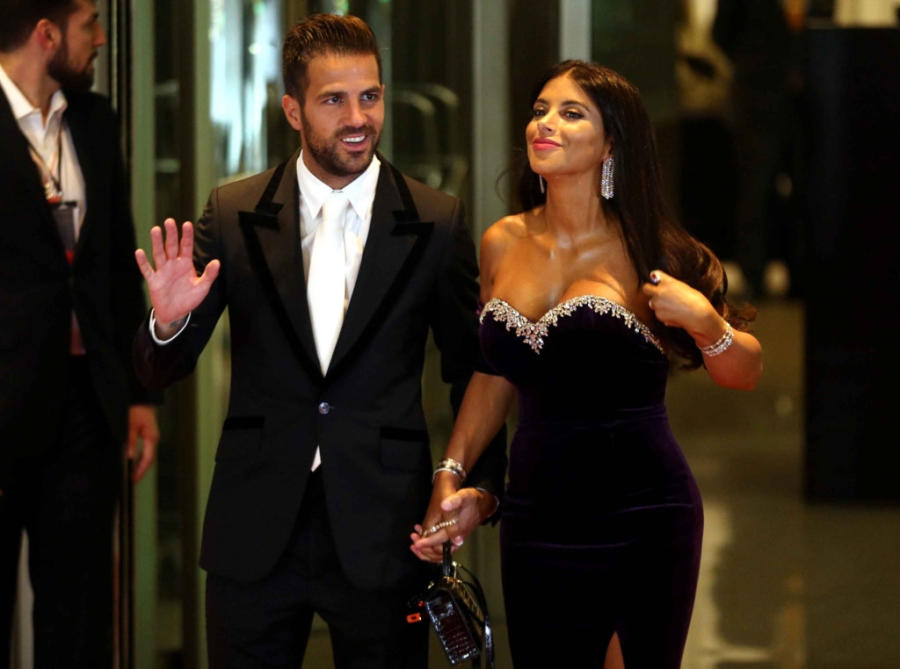 Messi hanh phuc khoa moi Antonella tren tham do hinh anh 6