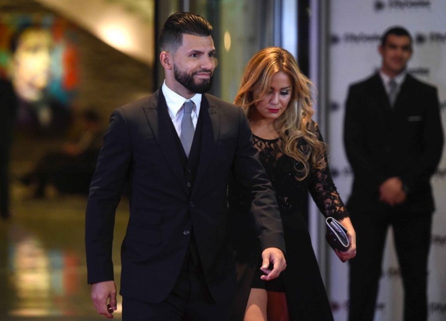 Messi hanh phuc khoa moi Antonella tren tham do hinh anh 9