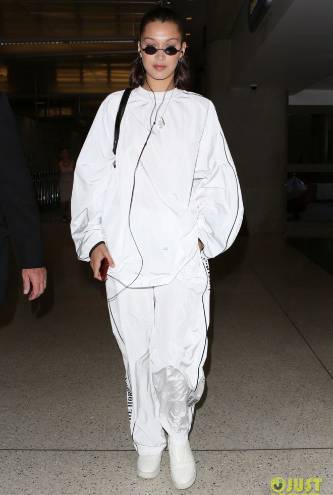 Bella Hadid chung minh kinh mat to da het thoi hinh anh 4