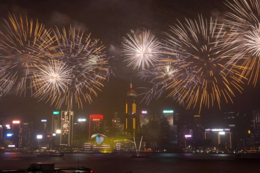 Ruc ro phao hoa ky niem 20 nam Hong Kong duoc trao tra hinh anh 4