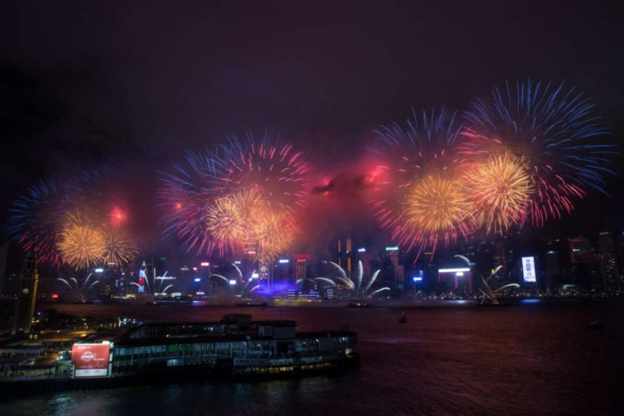 Ruc ro phao hoa ky niem 20 nam Hong Kong duoc trao tra hinh anh 5