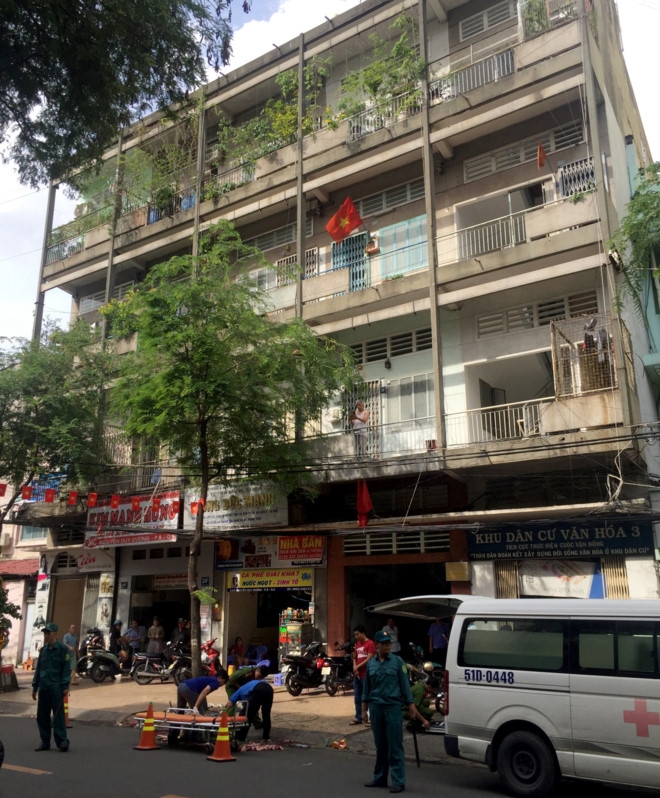 Mot phu nu 37 tuoi tu vong sau khi roi khoi chung cu o Sai Gon hinh anh 1