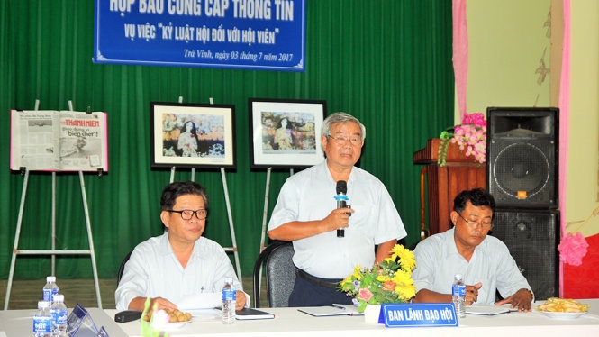 Trà Vinh họp báo về việc thu giữ tranh 'Biển chết' 
