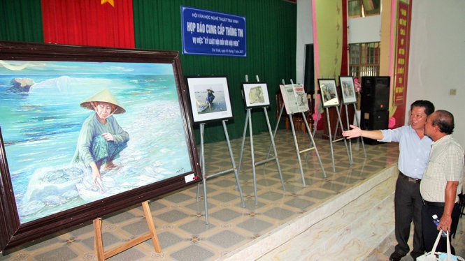 Trà Vinh họp báo về việc thu giữ tranh 'Biển chết' 