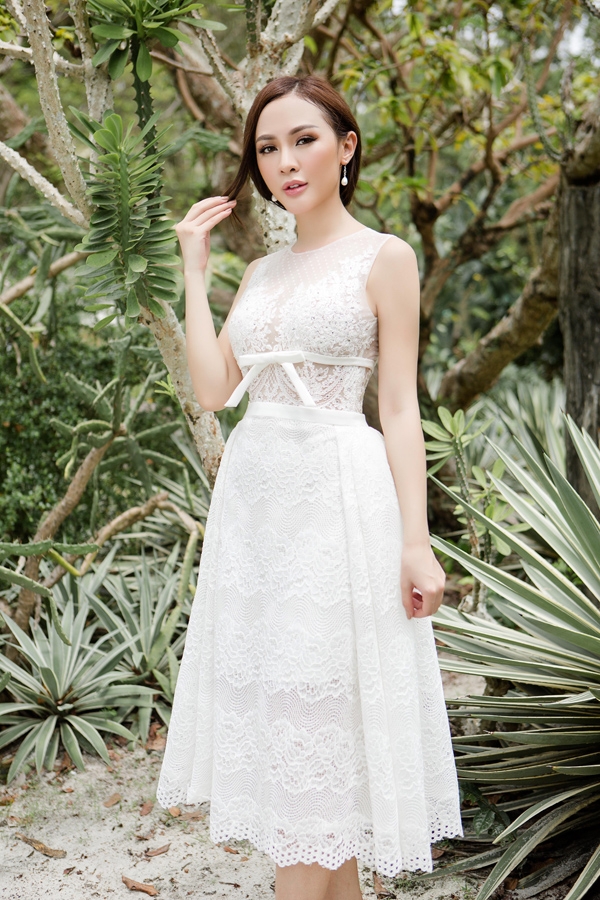 kelly-khoe-vong-1-tao-bao-voi-dam-cat-khoet-9