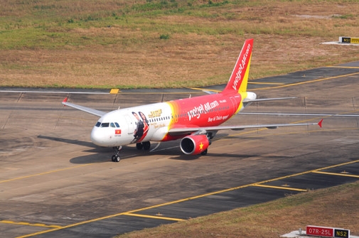 Chi hang chuc ty USD sam may bay, hang khong Viet van chu yeu di thue hinh anh 1