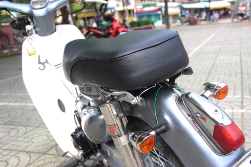 honda-cub-canh-en-do-doc-nhat-viet-nam-page-2-4