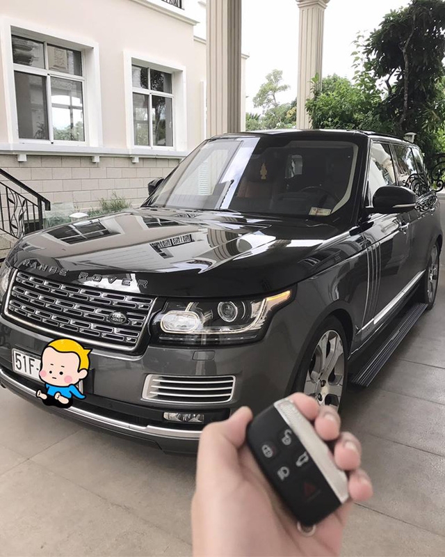 Thiếu gia 9X Sài thành tậu thêm Bentley Bentayga màu độc nhất Việt Nam - Ảnh 4.