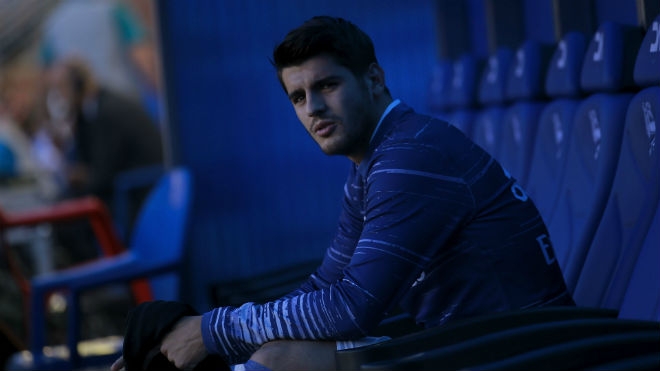 Morata: Con rối đáng thương trong cuộc chiến MU - Real - 1