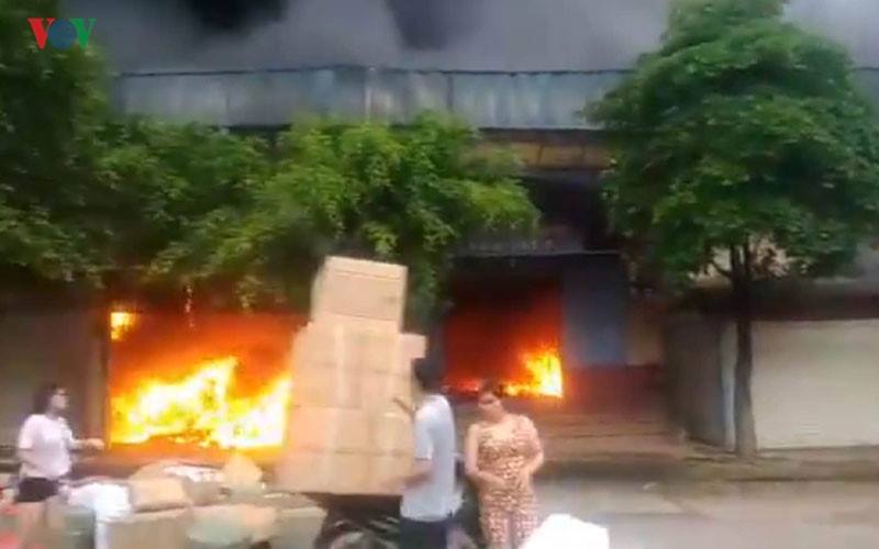 hien truong vu chay lon o cua khau tan thanh, lang son hinh 3