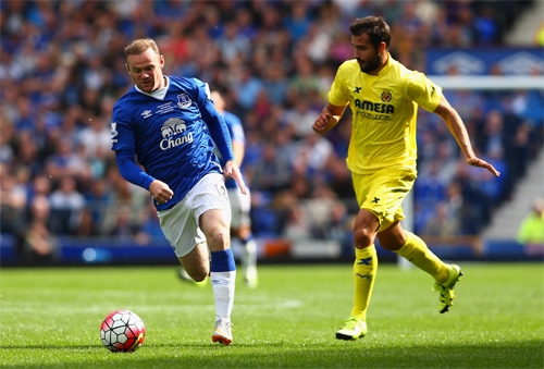 rooney-mac-do-ngu-everton-suot-13-nam-tai-man-utd