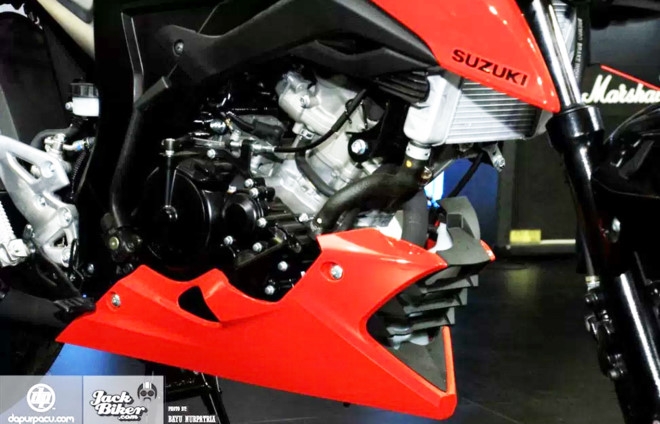Suzuki GSX-S150 ban duong truong gia gan 1.900 USD o Indonesia hinh anh 6