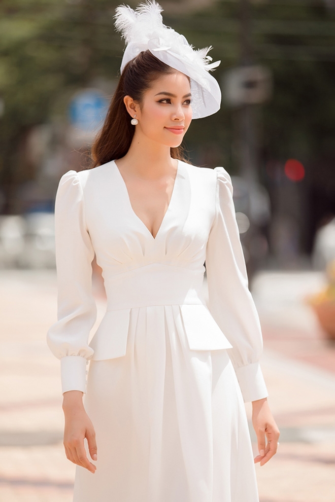 mac dep la the ma pham huong vãn bi chi trich khong thuong tiec - 2
