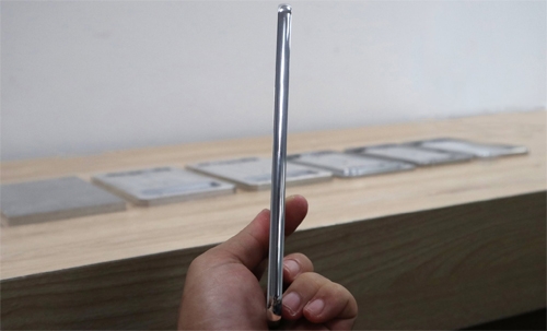 anh-dau-tien-ve-bphone-2-xuat-hien