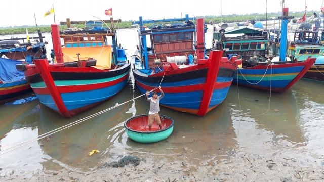 anh: ngu dan hoi ha dua tau vao bo tranh tru bao so 2 hinh anh 5