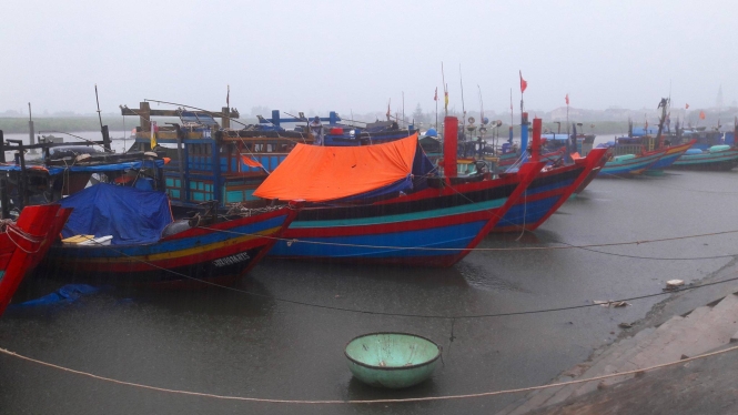 Bão số 2: Cấm biển từ 12h, di dân trước 17h 