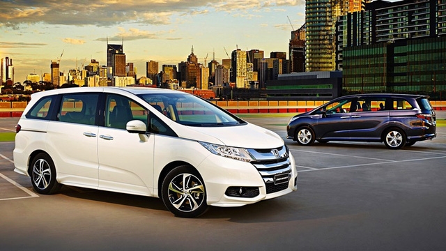 Mẫu Honda Odyssey 2016 giá gần 2 tỷ đồng.
