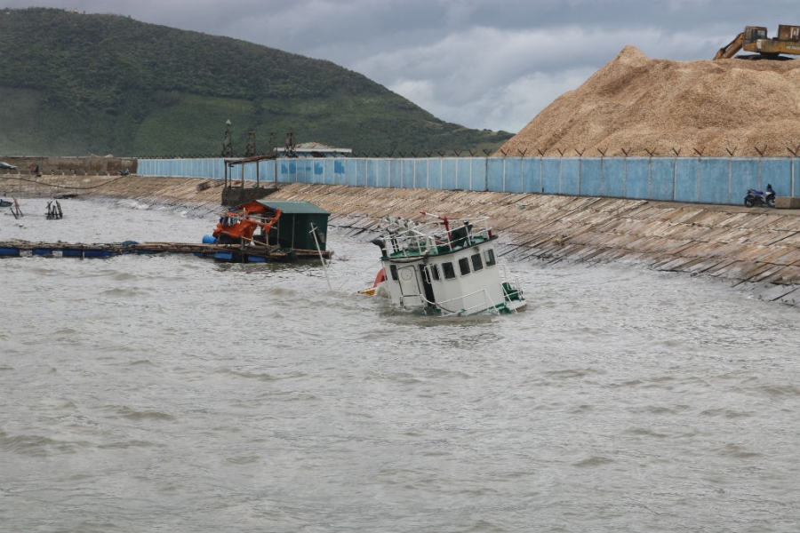 bão số 2, ngư dân Quảng Bình, chìm tàu, Quảng Bình