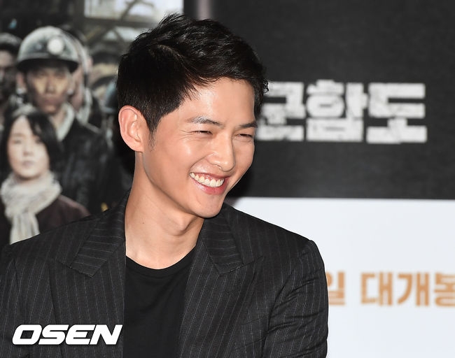 song-joong-ki-tuoi-roi-du-song-hye-kyo-khong-den-ung-ho-phim-moi-3