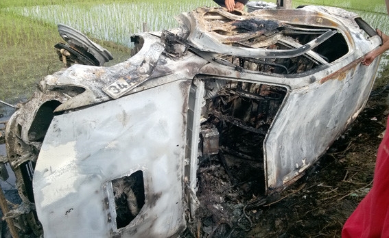 Cong an dieu tra vu dot trui xe Fortuner vi nghi bat coc tre em hinh anh 2
