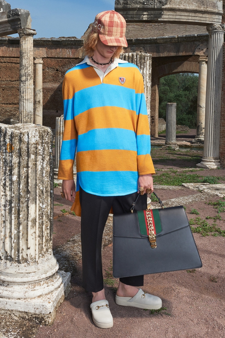 Gucci Cruise 2018 dan dat gioi mo dieu quay ve thoi ky Phuc hung hinh anh 3