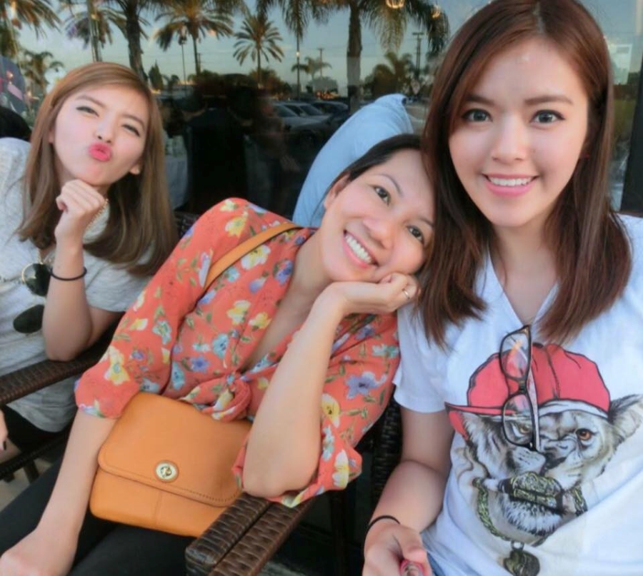 Lo dien em gai song sinh dep nhu hot girl cua Truc Anh The Face hinh anh 1