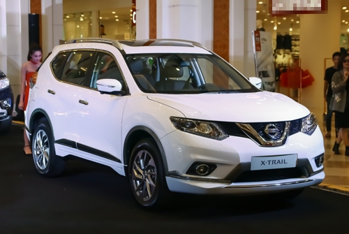 nissan-x-trail-them-trang-bi-gia-tu-933-trieu-tai-viet-nam