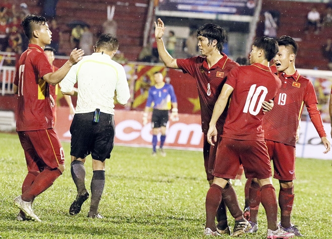 Bau Duc: 'U22 Viet Nam khong ngai Thai Lan' hinh anh 1