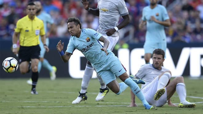 Barca hạ MU: Báo chí mê mệt với Neymar, chê dàn SAO 