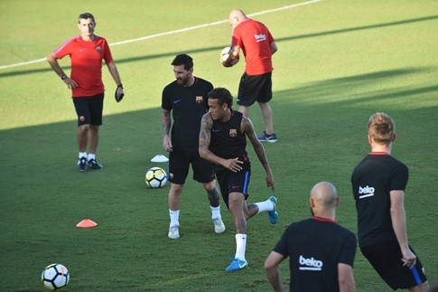 Neymar gây sự với đồng đội, chuẩn bị rời Barcelona - ảnh 2
