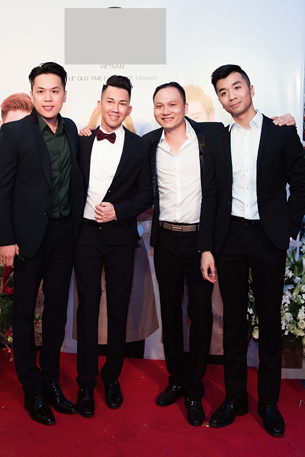 chong-diem-huong-du-khai-truong-cua-hang-cua-vo-giua-tin-don-ly-hon-4