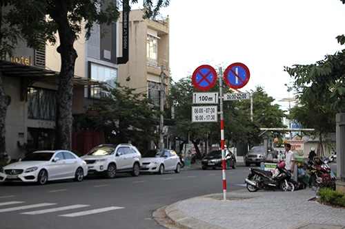 da-nang-loay-hoay-doi-pho-ket-xe-1