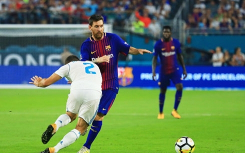 messi doc dien sieu pham barca ha dep real tren dat my hinh 1