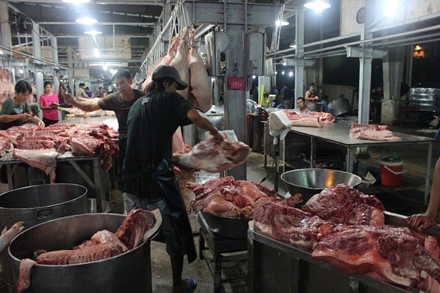 TPHCM: Thịt heo chợ đầu mối vẫn chưa thể truy xuất nguồn gốc ảnh 1