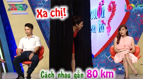 co giao mam non xinh dep bi tu choi hen ho truoc hang trieu nguoi hinh anh 3