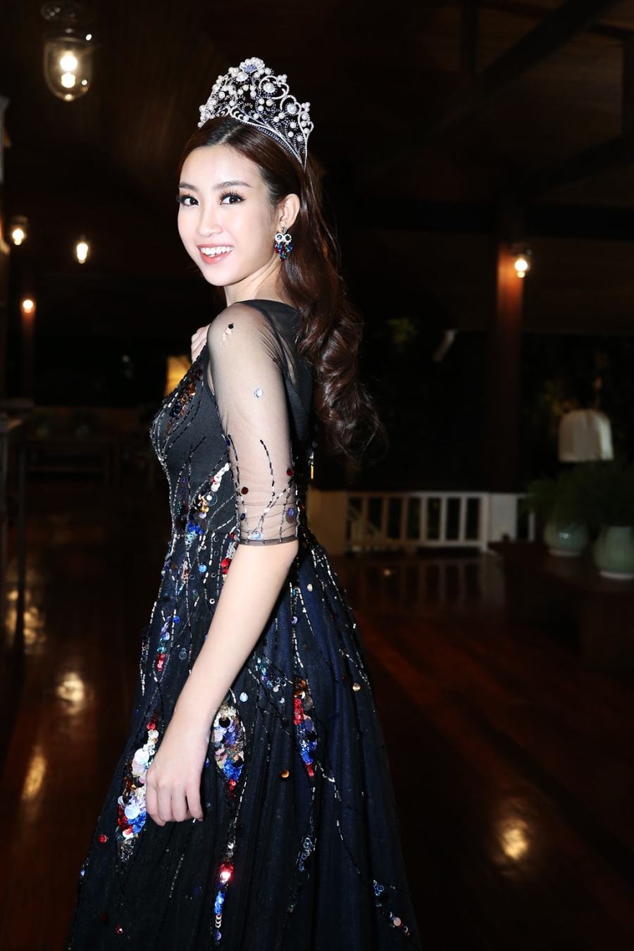 Ho Ngoc Ha, Do My Linh hoi tu dan hoa hau the gioi o Thai Lan hinh anh 10