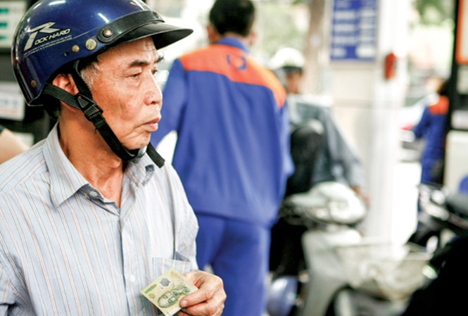 Petrolimex lãi hơn 1.180 tỷ từ kinh doanh xăng dầu - 1