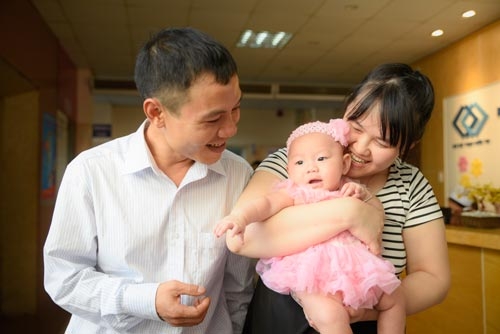 hanh phuc vo oa khi hai “cong chua” ra doi tu tinh trung bat dong 100% cua nguoi bo - 3