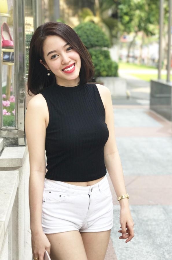 Nữ sinh Hàng không thi Hoa hậu Hoàn vũ Việt Nam