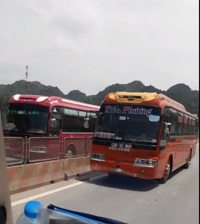 phat xe o to chay nguoc chieu 1 trieu: mang nguoi qua re? hinh anh 1