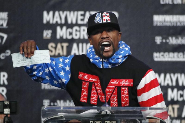Mayweather có thể kiếm được 300 triệu USD từ trận gặp McGregor