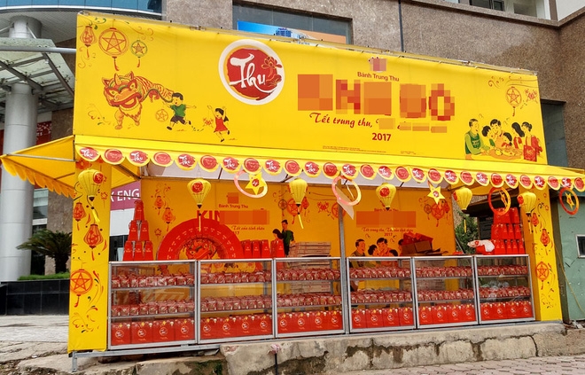 Hà Nội: Hơn 2 tháng nữa mới đến Rằm tháng 8, nhiều nơi đã rục rịch bày bán bánh Trung thu - Ảnh 1.
