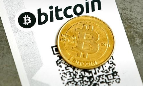 gia-tien-ao-bitcoin-lap-ky-luc-hon-3300-usd