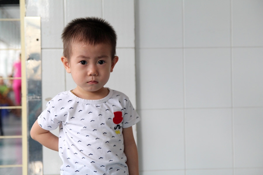 Cậu bé 2 tuổi nghi bị bỏ rơi trước cổng Bệnh viện Từ Dũ - ảnh 4