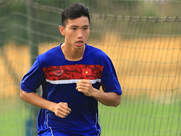 sao-tre-van-hau-bi-loai-khoi-u22-viet-nam-vi-loi-danh-may
