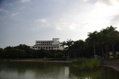 Ben trong ngoi truong ty phu giau nhat Trung Quoc tung hoc hinh anh 11
